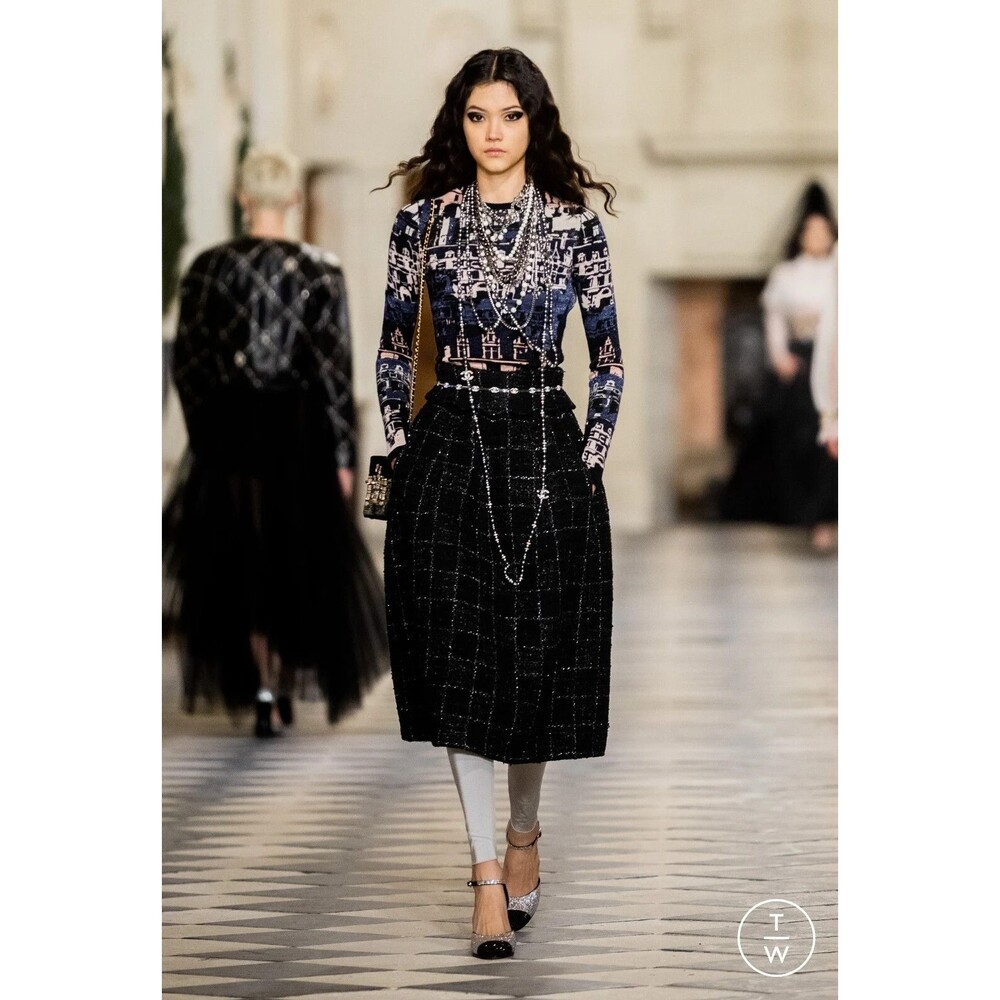 CHANEL Pre-Fall 2021 21A Le Château des Dames Sweater, FR 36, US 4, NWT
